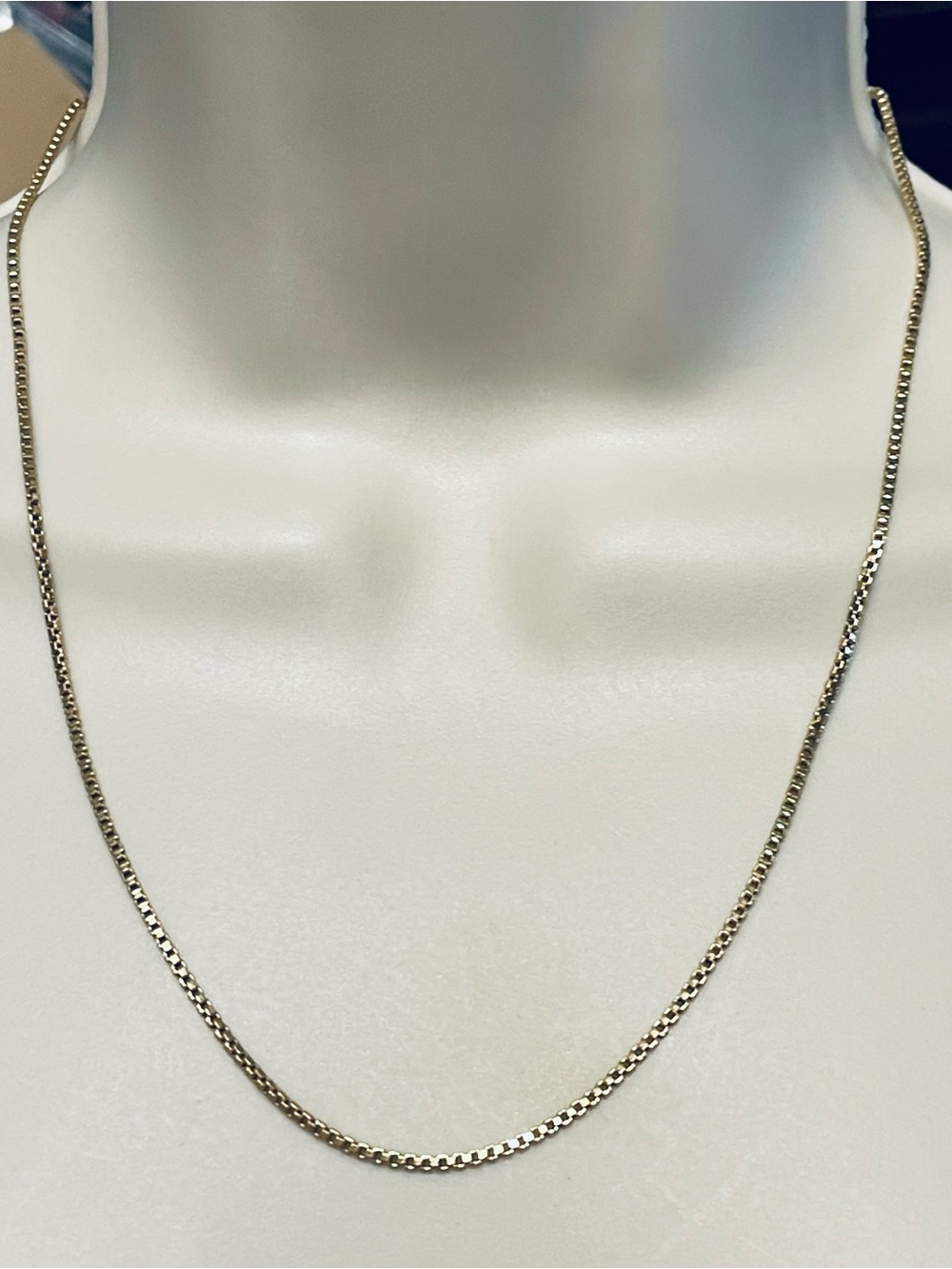 Vintage Monet Gold Plated Box Chain. 19 inches long.